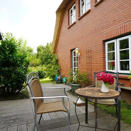 Ferien Unterm Reetdach Whg 02 Apartment Oevenum