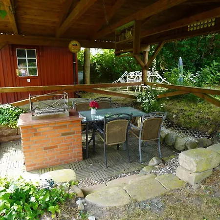 Apartmán Ferien Unterm Reetdach Whg 02 *